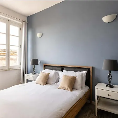 Bnbnova - Historic Penthouse *