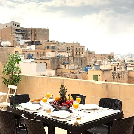 Bnbnova - Historic Penthouse *
